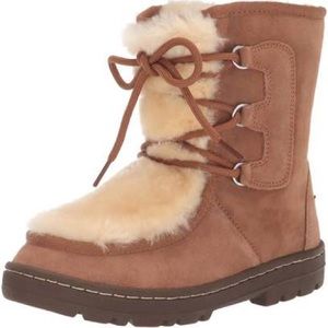 Ugg boots/Chestnut